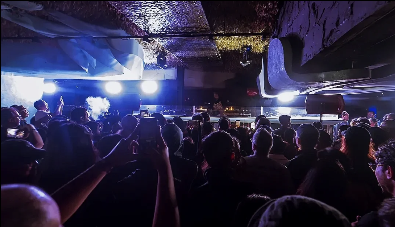Jeff Mills venue atmosphere